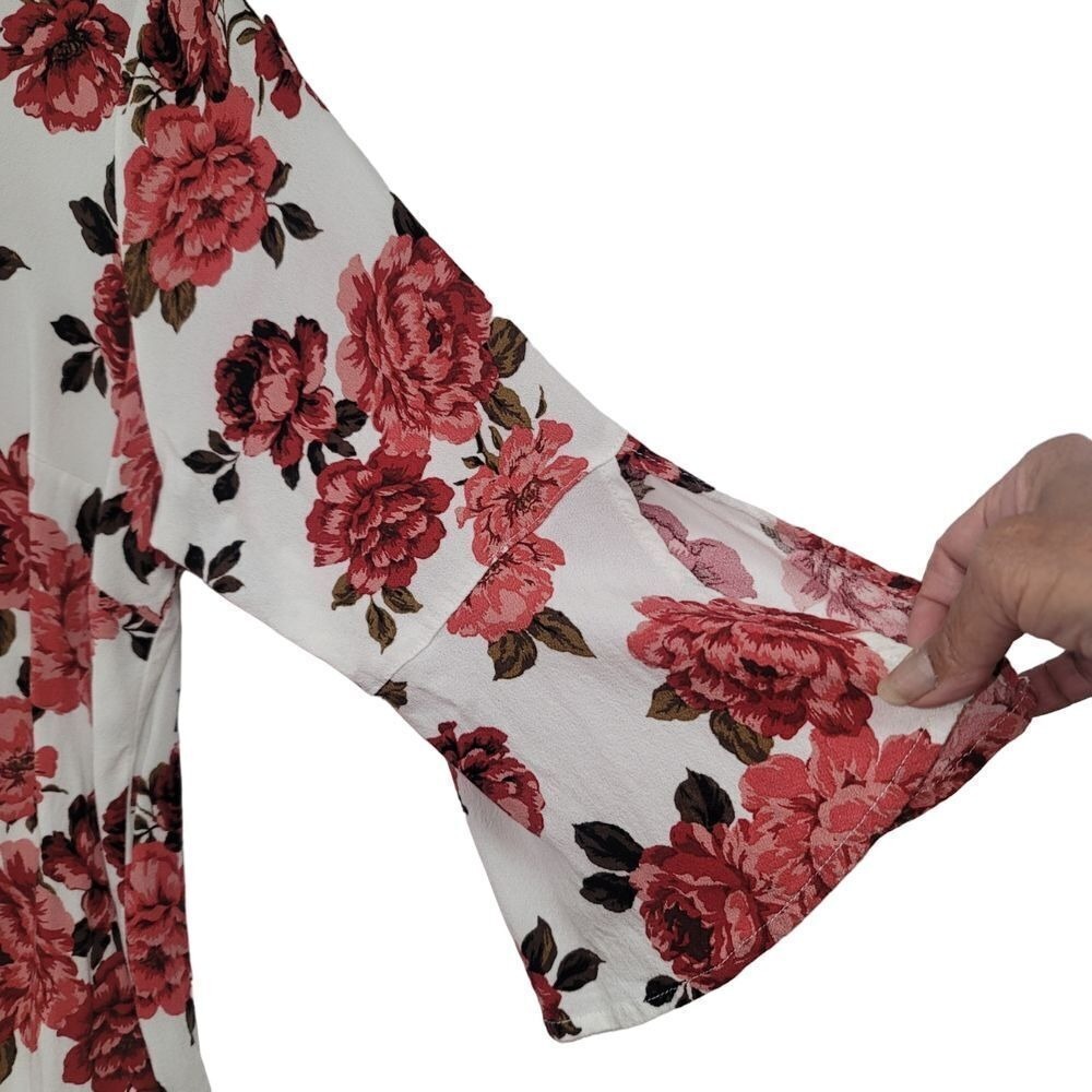 Torrid Womens Size1 Floral Top Boho Summer Beachy Vacation Work Prairie Flowy - Picture 5 of 8
